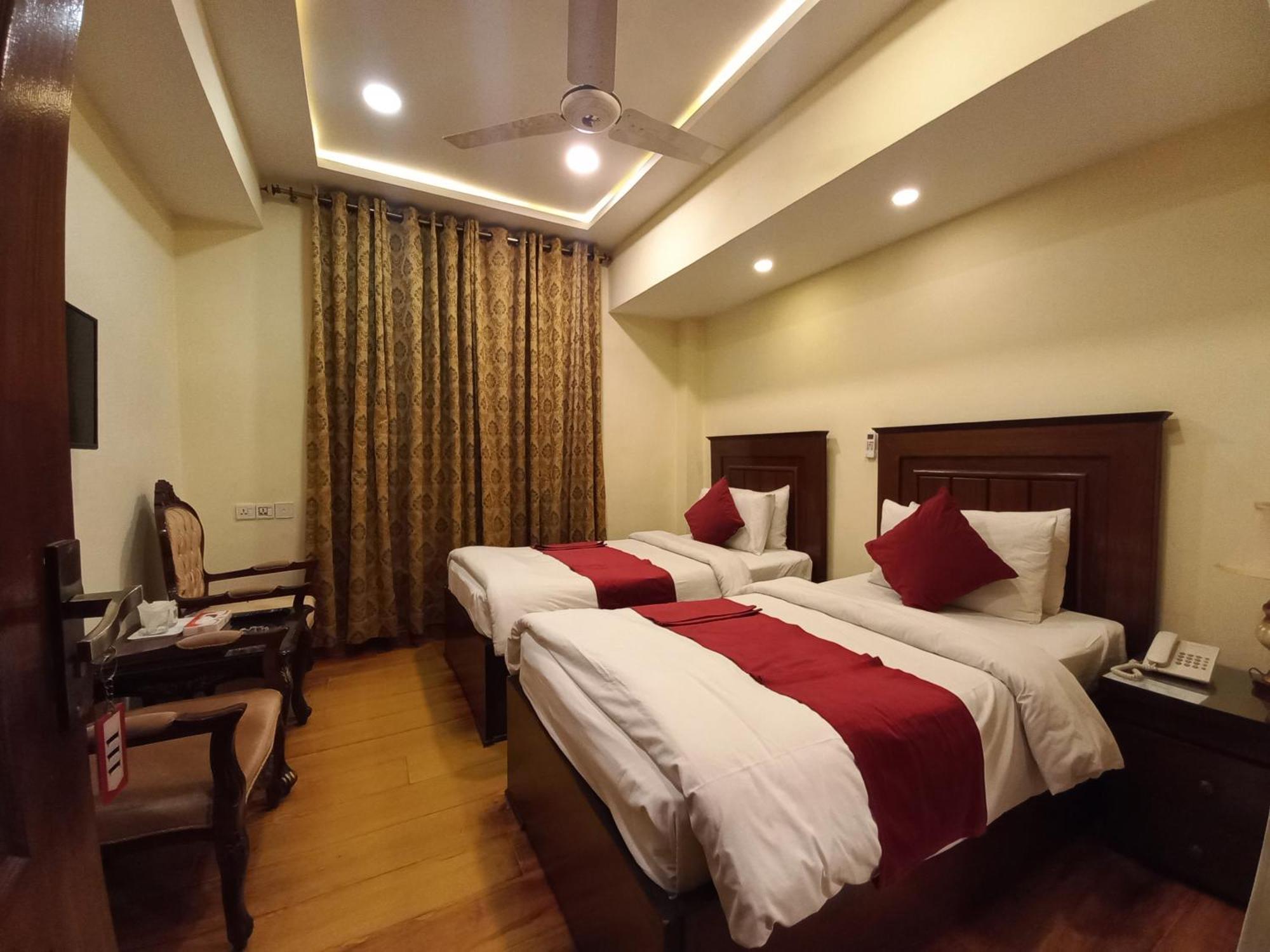 Diplomat Hotel อิสลามาบัด ภายนอก รูปภาพ