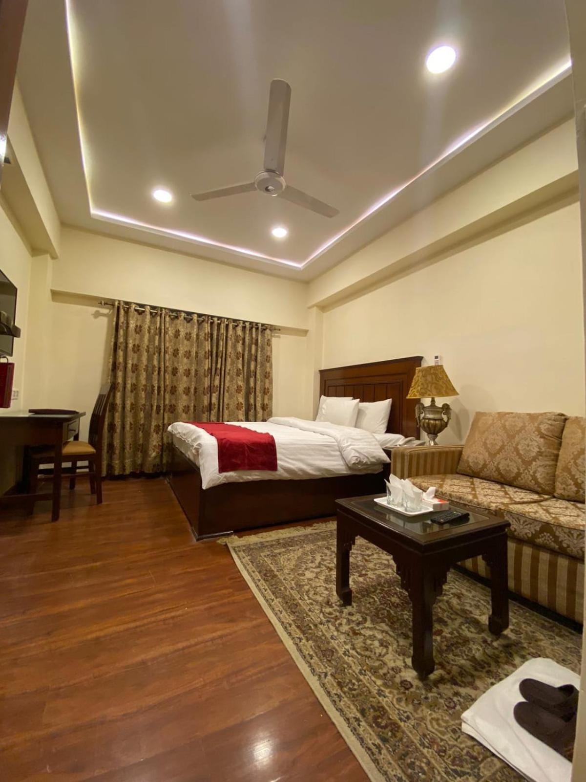 Diplomat Hotel อิสลามาบัด ภายนอก รูปภาพ
