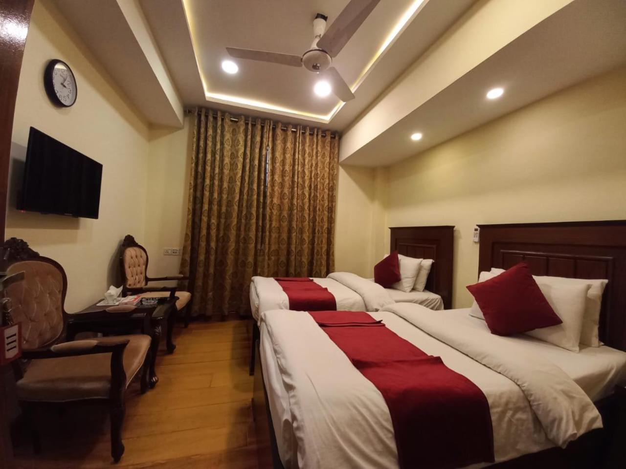 Diplomat Hotel อิสลามาบัด ภายนอก รูปภาพ
