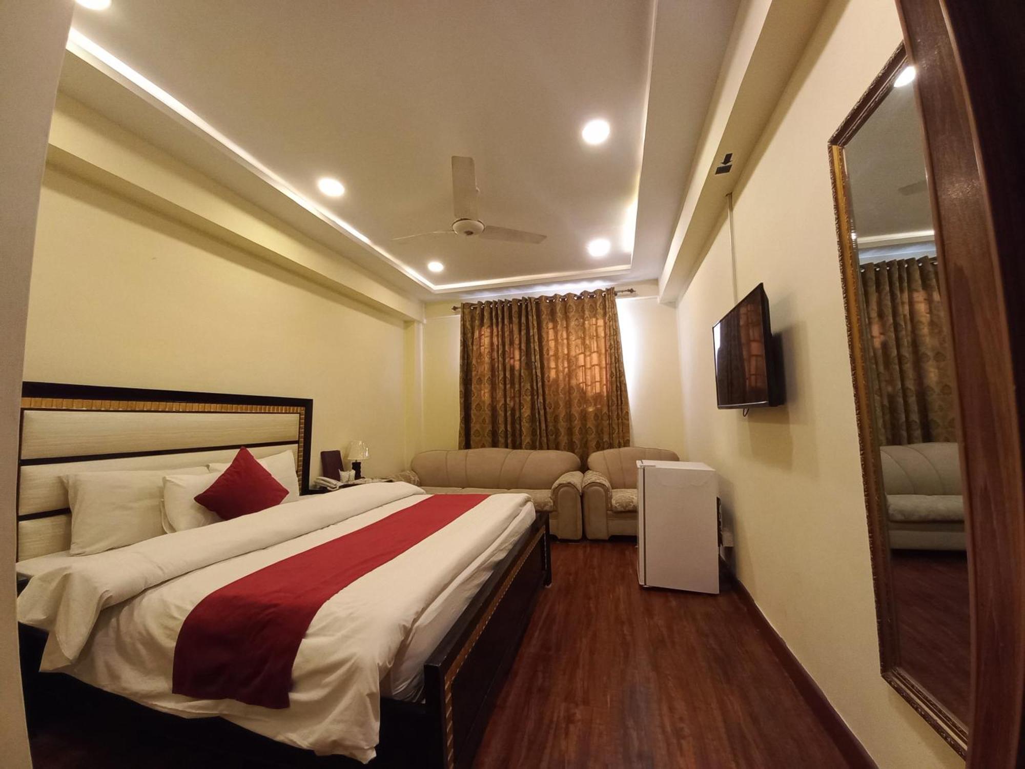 Diplomat Hotel อิสลามาบัด ภายนอก รูปภาพ